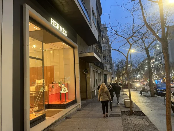 Los reyes llegan para Hermès, Louis Vuitton y Burberry 3 Merca2.es Local Hermès