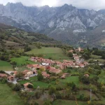 Este pueblo de Cantabria está en la lista oficial de los más bonitos de España: Conoce Mogrovejo nevado en enero