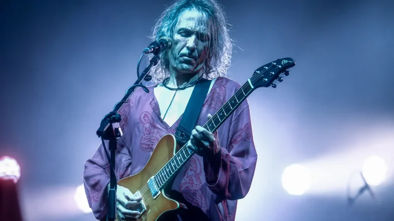 Robe Iniesta: diez canciones que resumen una carrera inolvidable 11 Merca2.es Robe Iniesta en una imagen de archivo de El Español