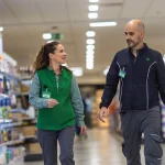 Mercadona premia a su plantilla: más vacaciones, subida salarial del 8,5% y paga extra en 2026