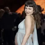 Úrsula Corberó presume de embarazo en la recta final de la gestación