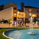 Menos de 300 habitantes y título de ciudad: el rincón de Burgos que en invierno parece un decorado medieval