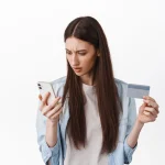 Nuria Galván (42), abogada de consumidores: “Un solo clic en un enlace bancario falso puede dejarte la cuenta a cero y la hipoteca colgando de un hilo”