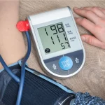 Este es el verdadero enemigo que causa hígado graso, presión alta y obesidad