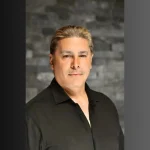 Daniel Gambartte, experto en descodificación biológica: “Las personas que más se callan y se guardan el estrés emocional son, paradójicamente, las que más se enferman”