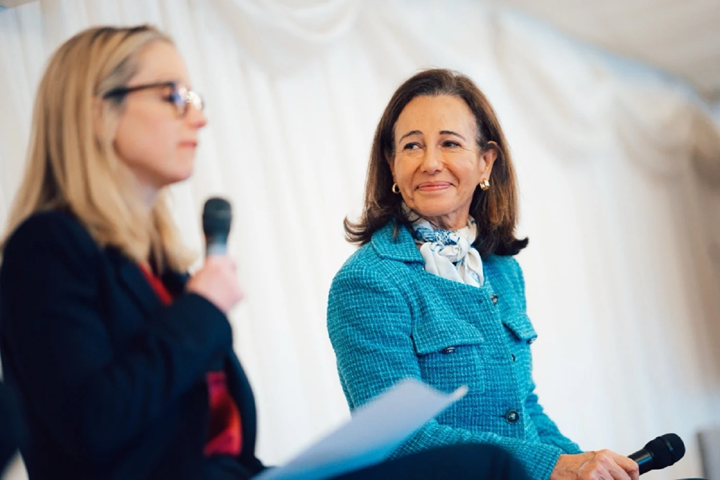 Ana Botín, presidenta de Santander y Lucy Rigby, City Minister Gobierno británico.