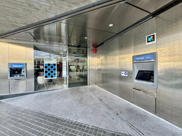 El margen de intereses de Banco Sabadell caerá un 3% en el cuarto trimestre 2 Merca2.es Banco Sabadell