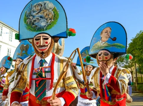 Ni Venecia ni Tenerife: aquí te pegan con látigos si no vas disfrazado y es Patrimonio Inmaterial Ni Venecia ni Tenerife: aquí te pegan con látigos si no vas disfrazado y es Patrimonio Inmaterial