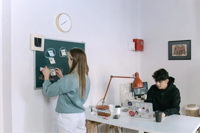 Carlos Cenalmor, psiquiatra: “La hiperproductividad no es natural; nos está enfermando como sociedad” 3 Merca2.es La hiperproductividad no es natural3 Merca2.es