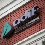 Crece la presión sobre Adif en Galicia: averías constantes y un 'muro' que frena la competencia 1 Merca2 Oficinas de Adif. Fuente: Agencias