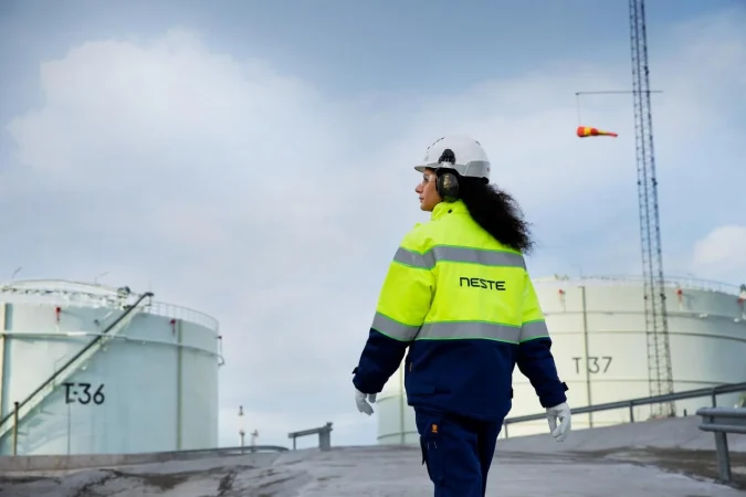 Irán: la espada de Damocles sobre Neste Oil 1 Merca2.es Neste podría tener un 2026 más rentable debido a las tensiones generadas por Irán