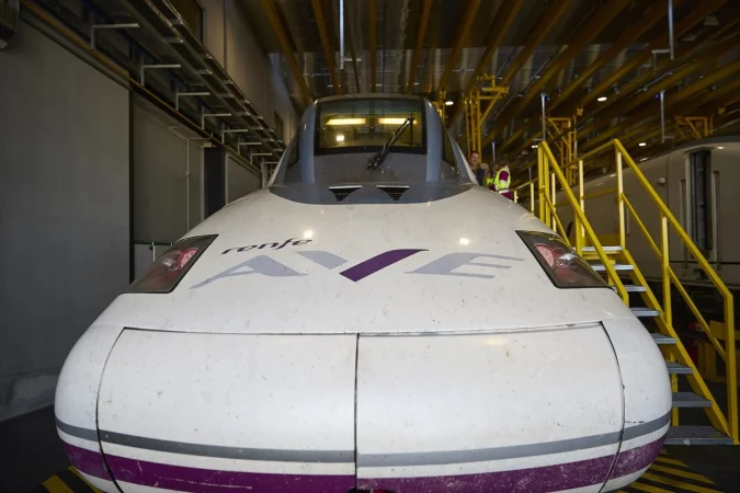 Tren de Renfe en su taller de Fuencarral. Fuente: Agencias