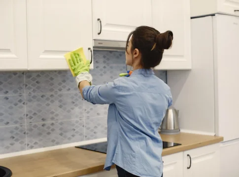 El invento de Mercadona que deja la cocina como nueva: así elimina la grasa más difícil El invento de Mercadona que deja la cocina como nueva: así elimina la grasa más difícil