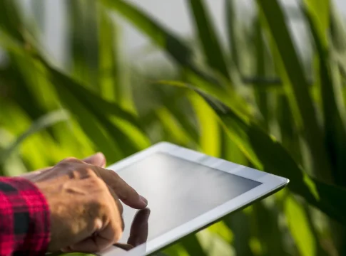 Agricultura y tecnología Agricultura y tecnología