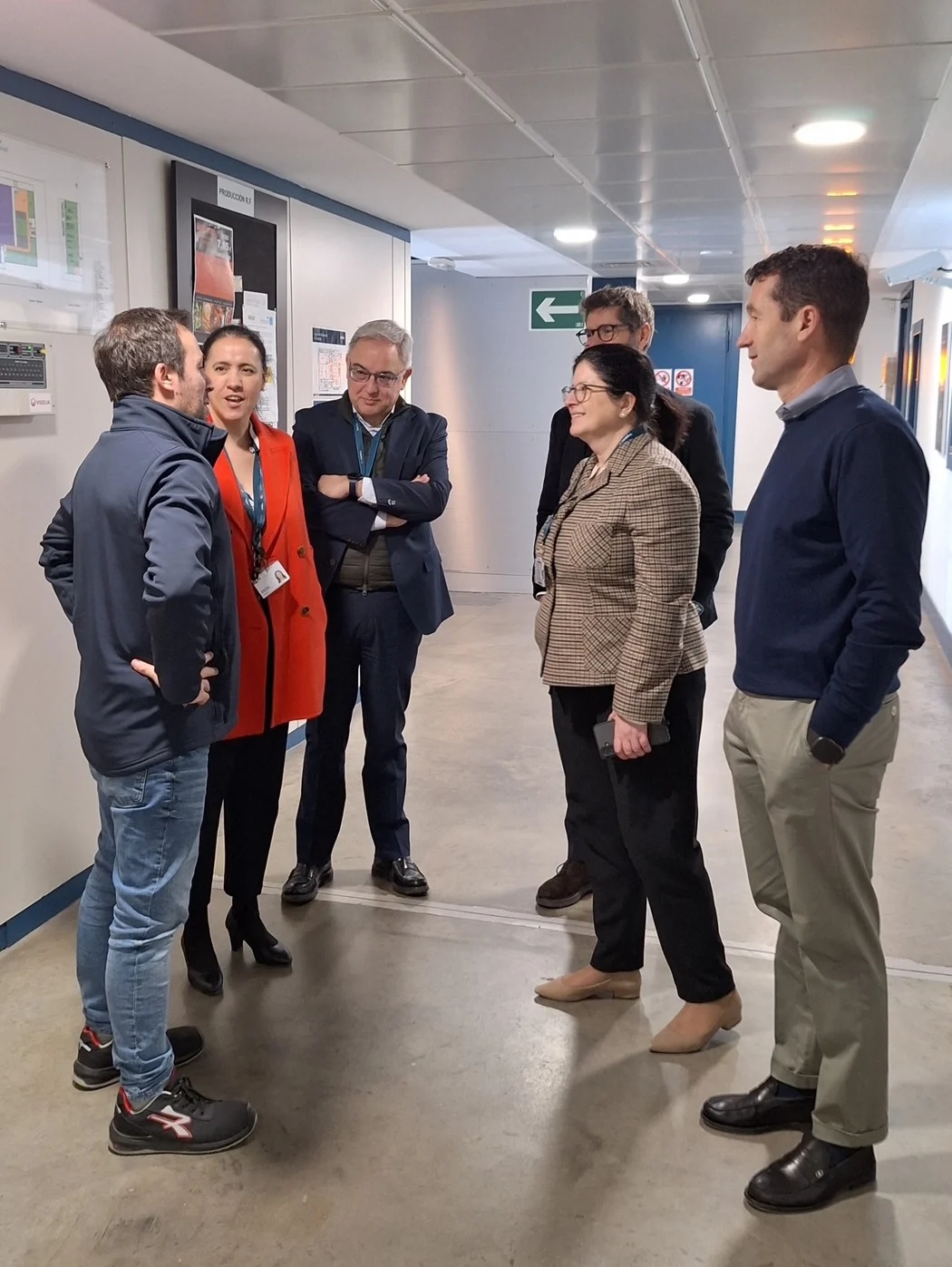 Angel Escribano en su visita a las instalaciones de Indra Group en Torrejon Merca2.es