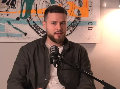 Fermín Torrano, reportero de guerra: “Ahora todo gira en torno a los drones; son el gran peligro constante” Fermín Torrano, reportero de guerra: “Ahora todo gira en torno a los drones; son el gran peligro constante”