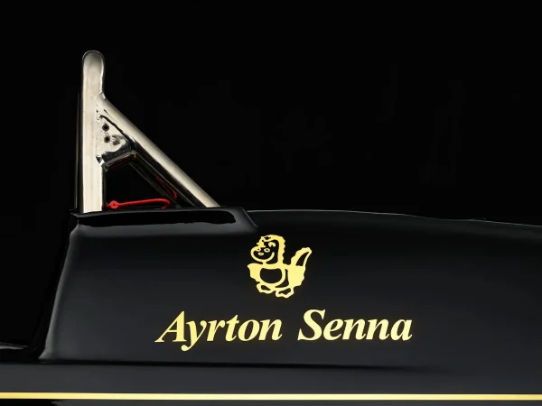 El Lotus 98T supuso una mejora significativa con respecto al coche que había dado a Senna su primera victoria en Fórmula Uno.  Imagen: Sotheby's
