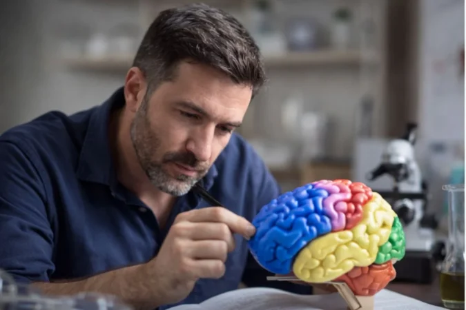 Oihan Iturbide, biólogo clínico: “Nos han explicado mal la dopamina durante años… y eso ha distorsionado cómo entendemos el placer y la adicción” 1 Merca2.es adiccion