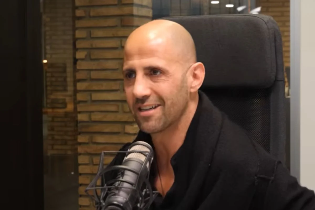 Isra García, especialista en ultraproductividad, decide vivir sin tiempo y descubre algo inesperado