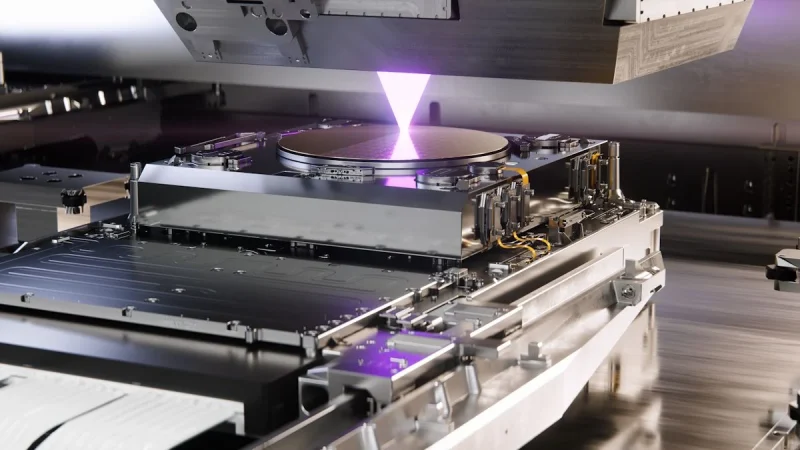 Los fabricantes de automóviles se enfrentarán a presiones de costes debido al fuerte aumento de los precios de la DRAM. Imagen: ASML