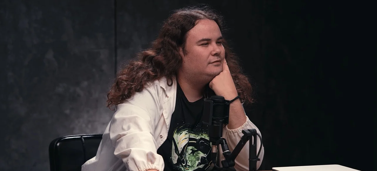 Aythami Soto (33), químico: “Las bombas de neutrones matan a las personas, pero dejan la ciudad en pie” Aythami Soto (33), químico: “Las bombas de neutrones matan a las personas, pero dejan la ciudad en pie”