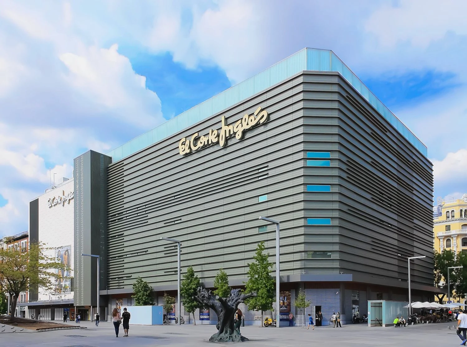 Los 7 vestidos de El Corte Inglés para ser la invitada perfecta en 2026: de Miphai a Tintoretto Los 7 vestidos de El Corte Inglés para ser la invitada perfecta en 2026: de Miphai a Tintoretto