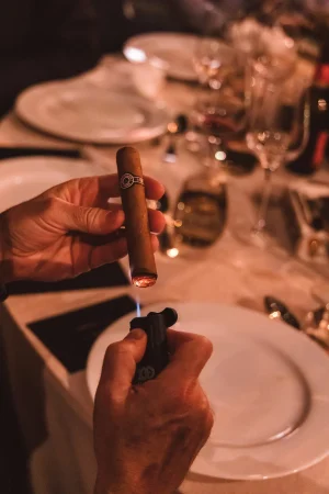 Tus imprescindibles para comenzar en el mundo del habano: el corte y encendido 2 Merca2.es Encendido habano Merca2.es