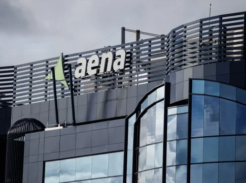 Fachada de la sede central de Aena, a 6 de marzo de 2023, en Madrid (España). Fuente: Agencias Fachada de la sede central de Aena, a 6 de marzo de 2023, en Madrid (España). Fuente: Agencias