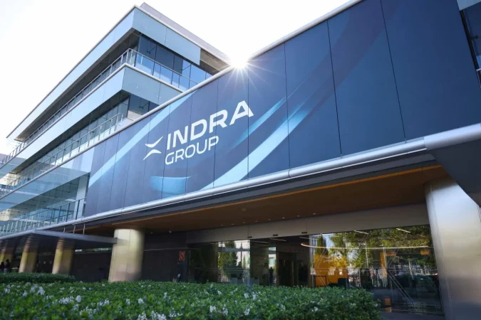 Indra exprime la fiebre militar en Europa: su cartera de pedidos se dispara a máximos 2 Merca2 la compra de EM&E como el catalizador clave para Indra