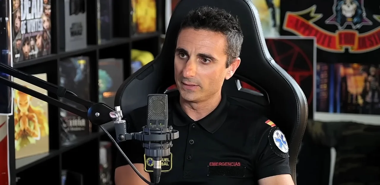 Miguel Assal (46), técnico de emergencias: “Muchas mujeres llegan al hospital con un infarto y les dicen que es ansiedad o indigestión” Miguel Assal (46), técnico de emergencias: “Muchas mujeres llegan al hospital con un infarto y les dicen que es ansiedad o indigestión”