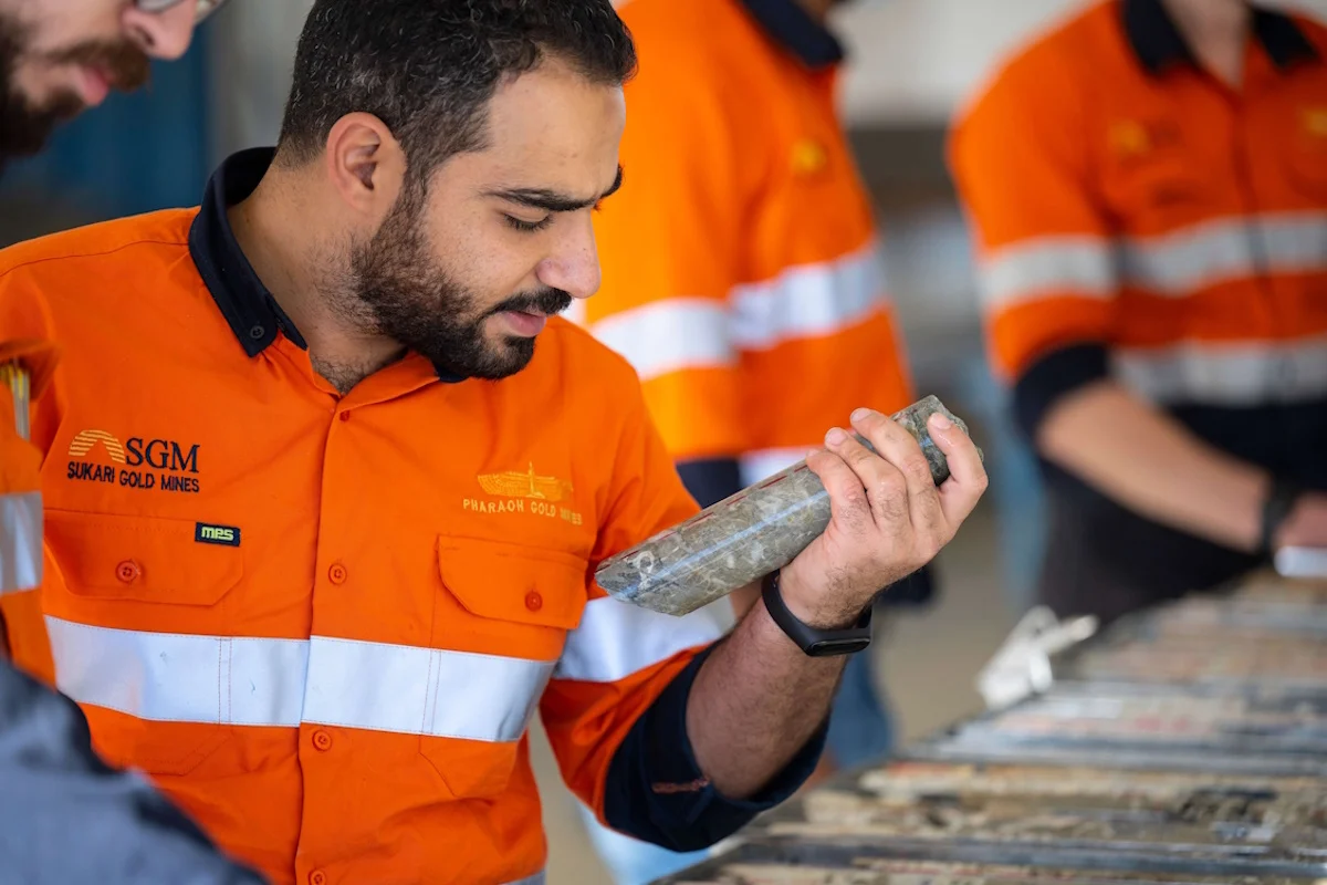 Glencore, Rio Tinto, Norsk Hydro y Endeavour, favoritas de Morgan Stanely en el sector metales europeo Imagen: Minas Oro Sukari Gold Glencore, Rio Tinto, Norsk Hydro y Endeavour, favoritas de Morgan Stanely en el sector metales europeo