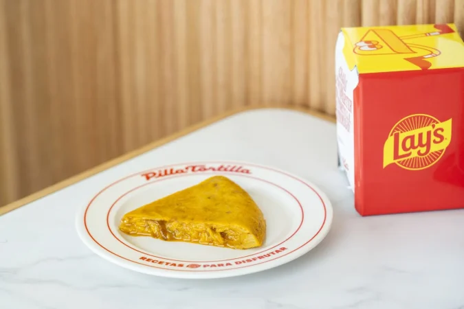 Lay’s impulsa el salto de PepsiCo a la restauración global con ‘Pilla Tortilla’ 1 Merca2.es Pincho Pilla Tortilla