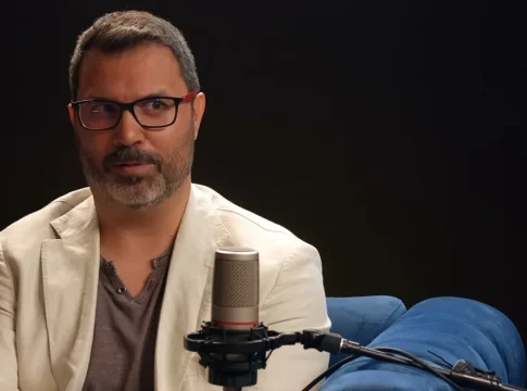 Tony Estruch (44), experto en genialidad: “El sistema educativo es una 'educastración'; nacemos genios y nos vuelven operarios” Tony Estruch (44), experto en genialidad: “El sistema educativo es una 'educastración'; nacemos genios y nos vuelven operarios”