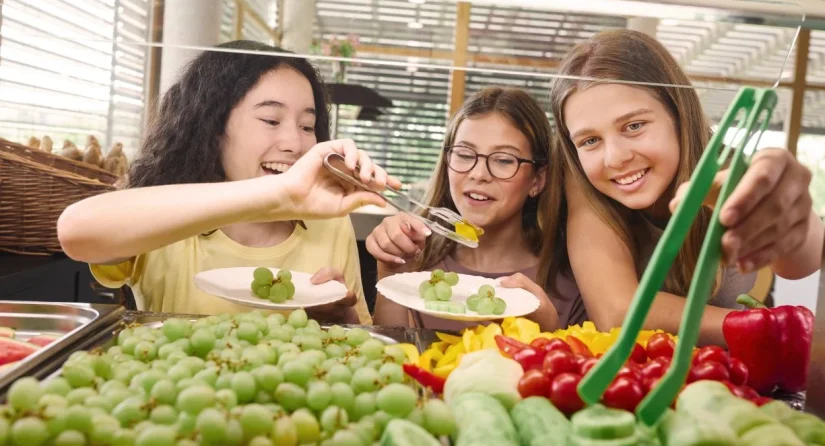 ¿Por qué muchos niños rechazan la fruta y la verdura? ¿Cómo solucionarlo? 1 Merca2.es verdura