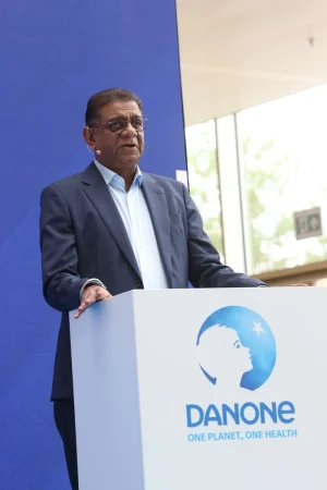 El plan oculto de Danone: usar IA para anticipar el consumo y ganar al mercado 1 Merca2 director de operaciones de Danone Vikram Agarwal Merca2
