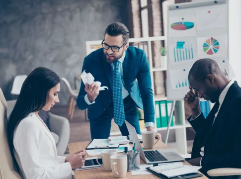 El cambio histórico que llega a las empresas de Madrid en junio: prepárate para saber exactamente cuánto ganan todos tus compañeros El cambio histórico que llega a las empresas de Madrid en junio: prepárate para saber exactamente cuánto ganan todos tus compañeros