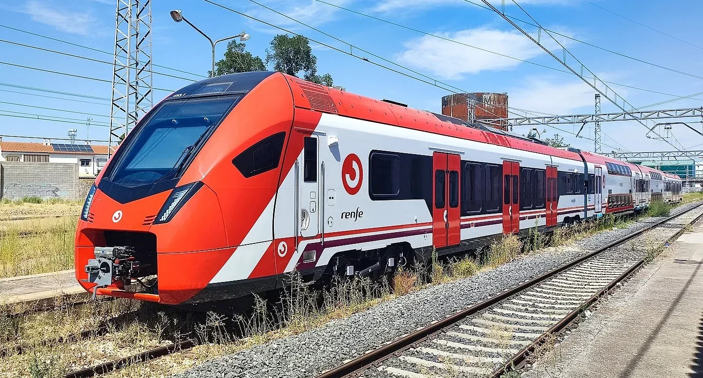 Renfe publica el aviso definitivo sobre las maletas que ya no podrás subir a sus trenes hoy