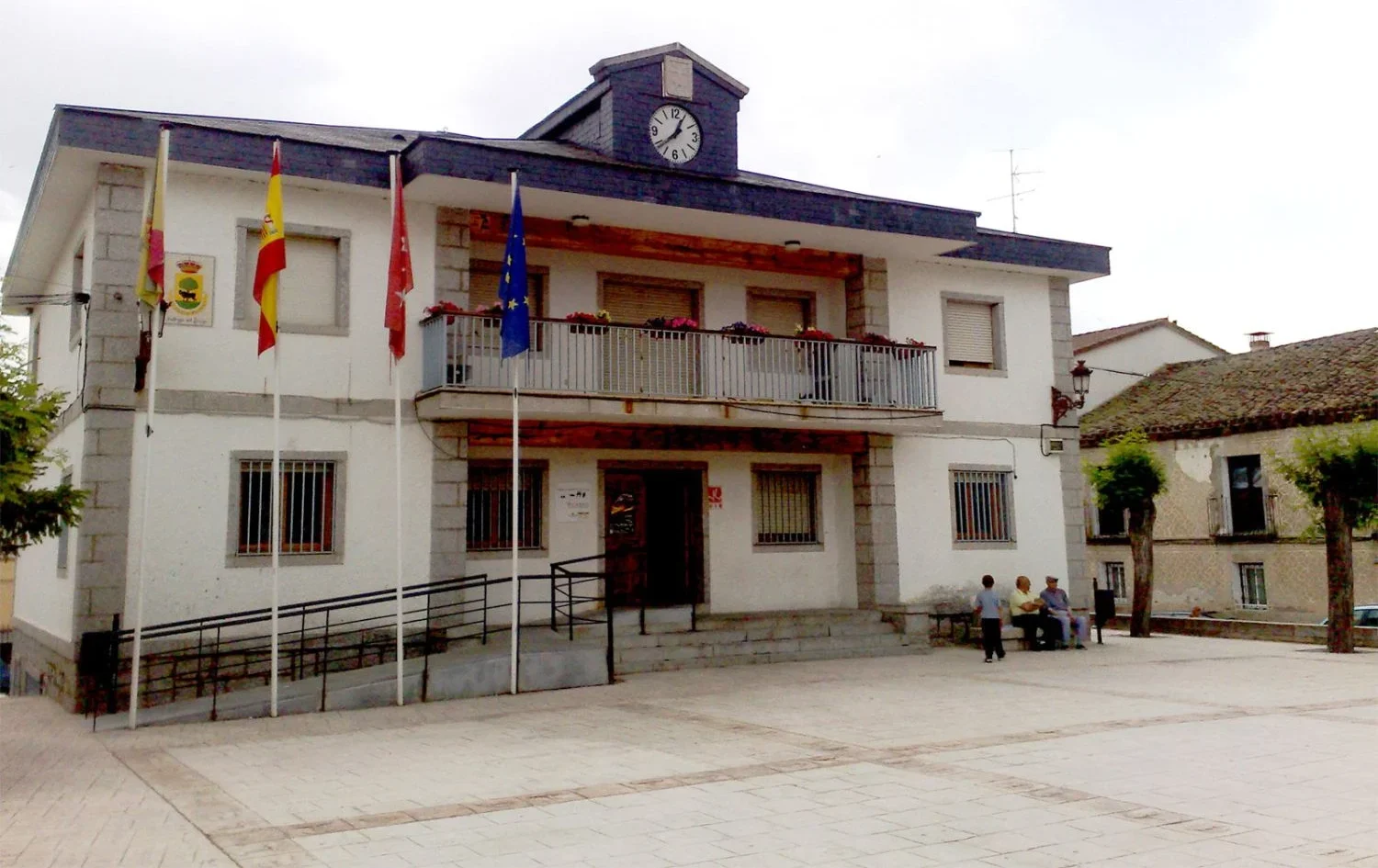 El «Museo Picasso» que no tiene colas: está escondido en la sierra y fue un regalo de su peluquero