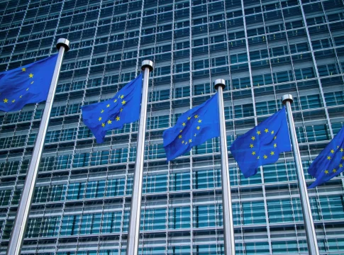 Cómo han podido robar 350 GB de información a la Comisión Europea Cómo han podido robar 350 GB de información a la Comisión Europea