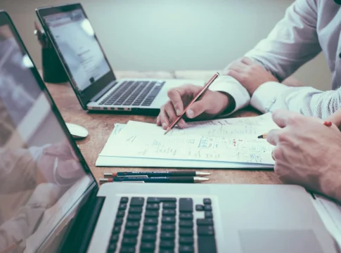 El problema de la IA en las empresas es real 8 de cada 10 empleados exige formación (1) El problema de la IA en las empresas es real 8 de cada 10 empleados exige formación