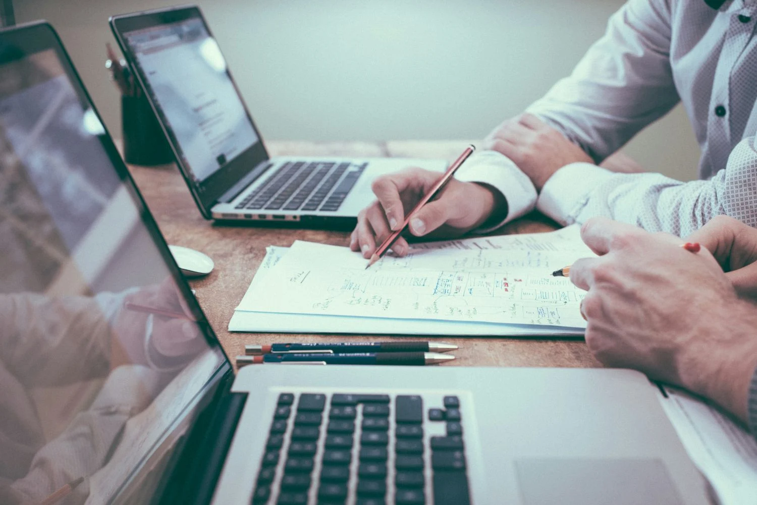 El problema de la IA en las empresas es real 8 de cada 10 empleados exige formación