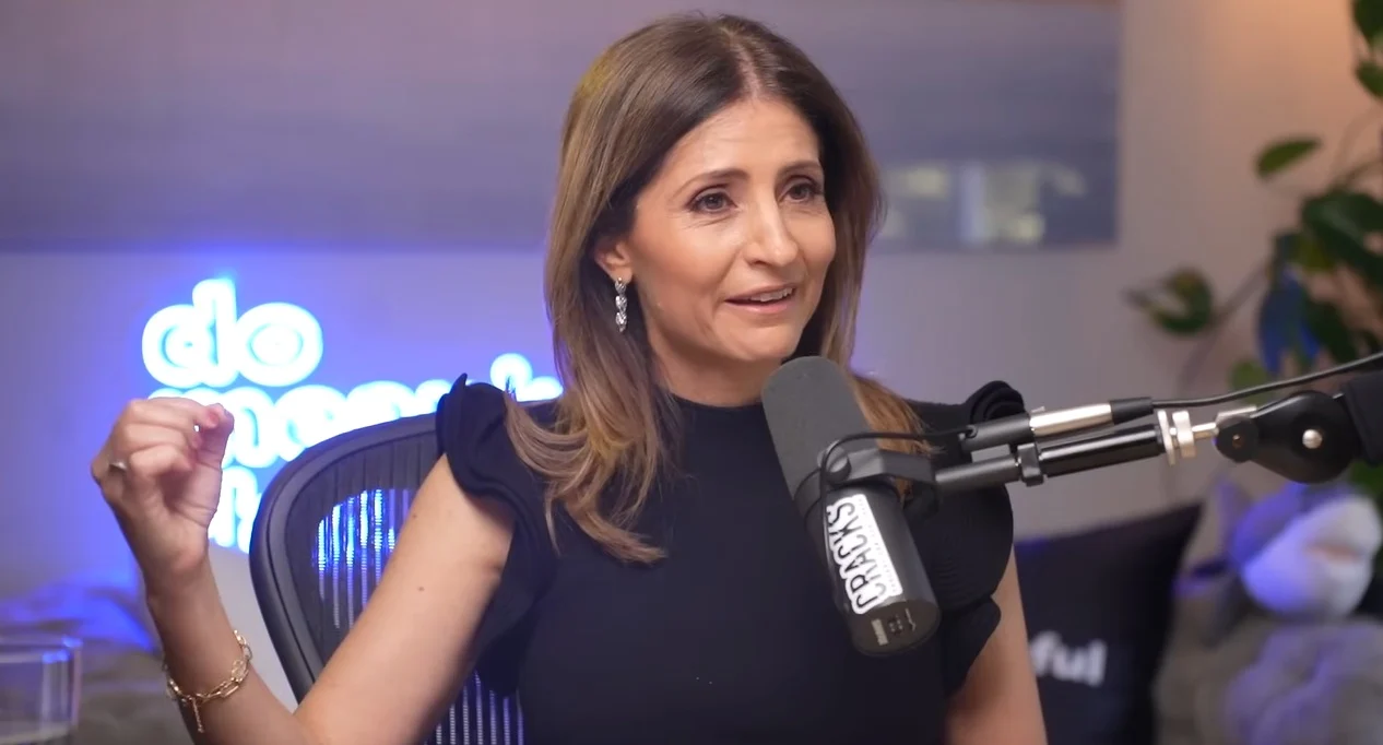 Elisa Zaga, analista existencial: “La adicción es una fuga emocional que da alivio inmediato, pero destruye tu vida lentamente” Elisa Zaga, analista existencial: “La adicción es una fuga emocional que da alivio inmediato, pero destruye tu vida lentamente”