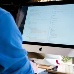 Los asistentes de IA que usan los programadores introducen un nuevo riesgo: la exposición de credenciales 1 Merca2 Los asistentes de IA que usan los programadores introducen un nuevo riesgo la exposición de credenciales