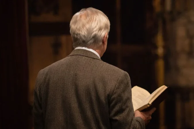 Muere John Nolan, actor de ‘Batman’, a los 87 años tras décadas de trayectoria 1 Merca2.es Muere John Nolan1 Merca2.es