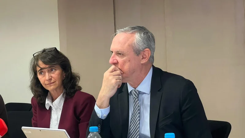 La industria química resiste: Irán empeora su situación mientras el sector pide medidas estructurales 1 Merca2.es Teresa Rasero presidenta de Feique y Juan Antonio Labat director general Fuente Merca2 Merca2.es