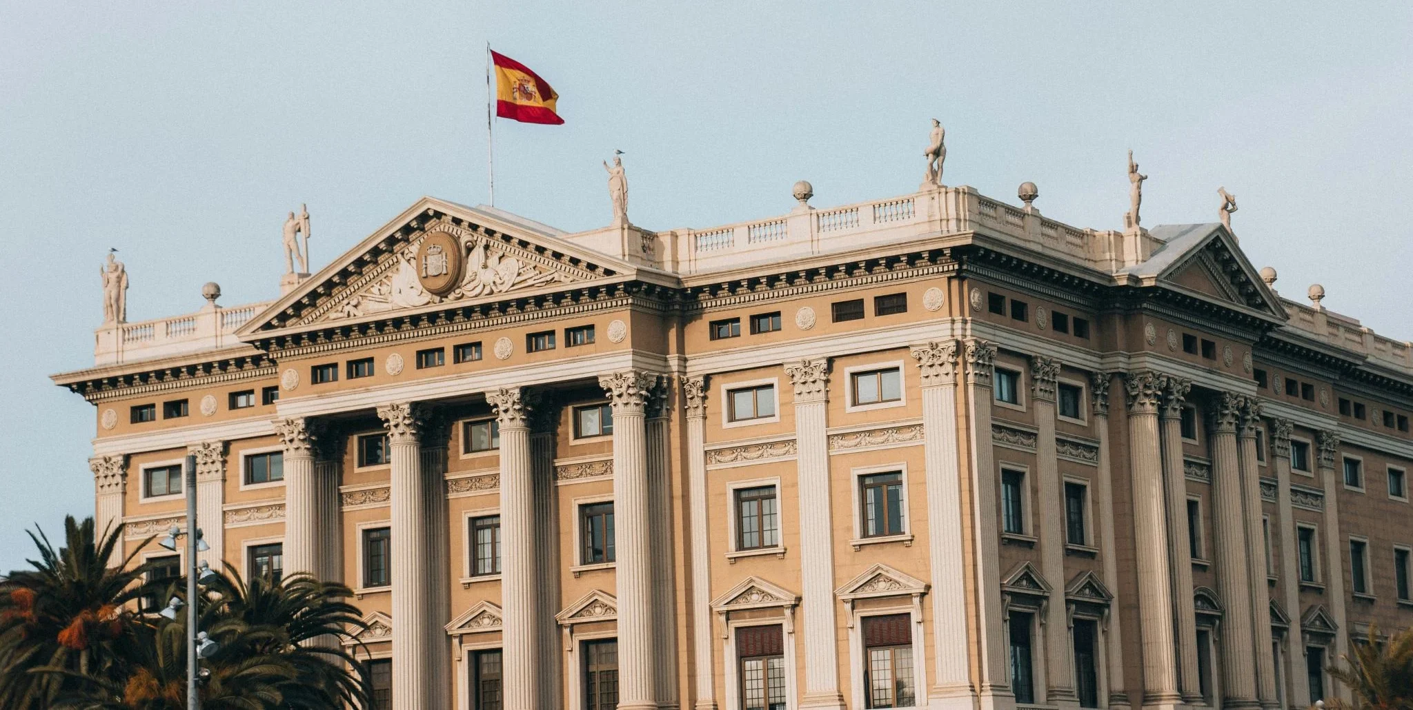 España bajará su deuda por debajo de la media mundial en 2026