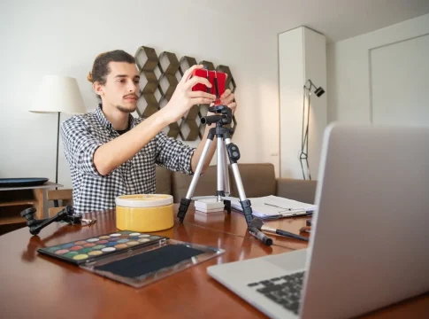 pexels-kampus-7514814 Crear contenido digital