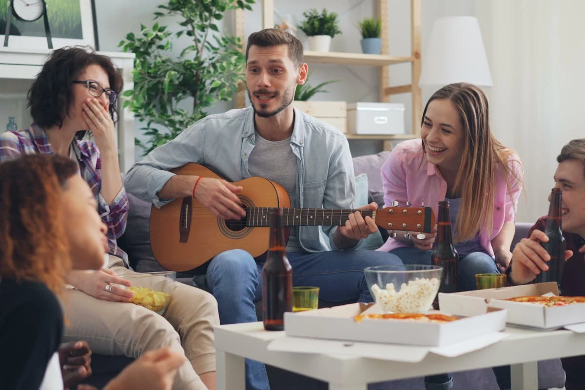 pexels-silverkblack-23495575 Planes low-cost