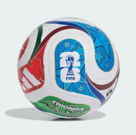 Adidas vende entusiasmo con el Mundial, pero el mercado ve un crecimiento lleno de riesgos 2 Merca2 Adidas balón Copa Mundial