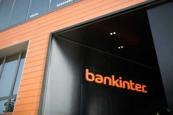 CaixaBank da el golpe en la banca española: gana cuota en préstamos mientras BBVA arrasa en depósitos 2 Merca2 Bankinter